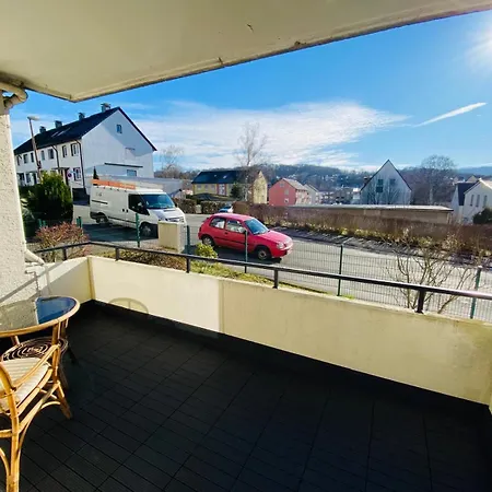 Moderne, Vollmoeblierte Erdgeschosswohnung In Zentraler Lage *